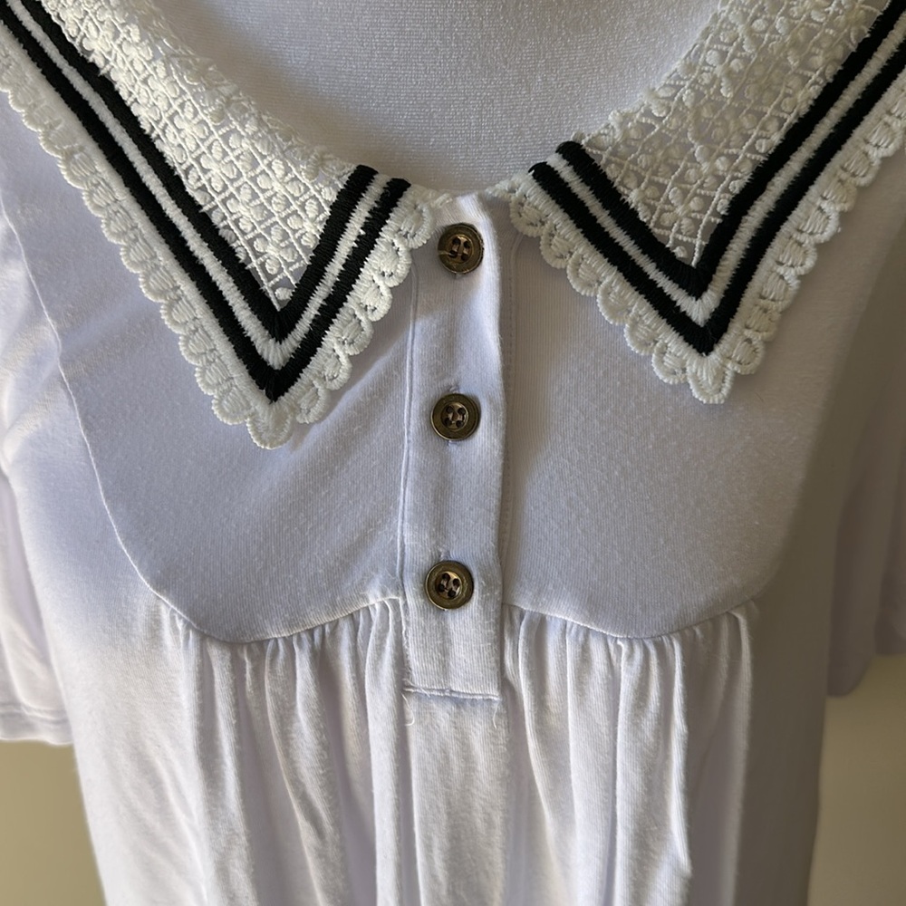 Tunic blouse - Picture 2 of 4